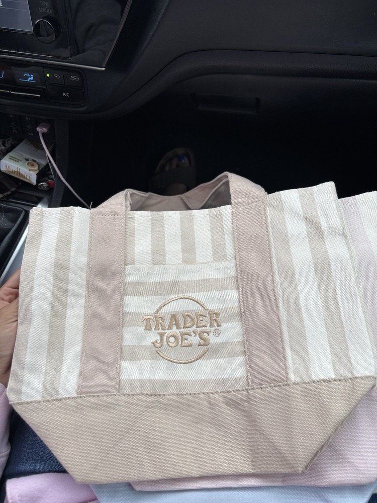 Trader Joe’s Reusable Tote Bag, Beige & White Stripe Pattern