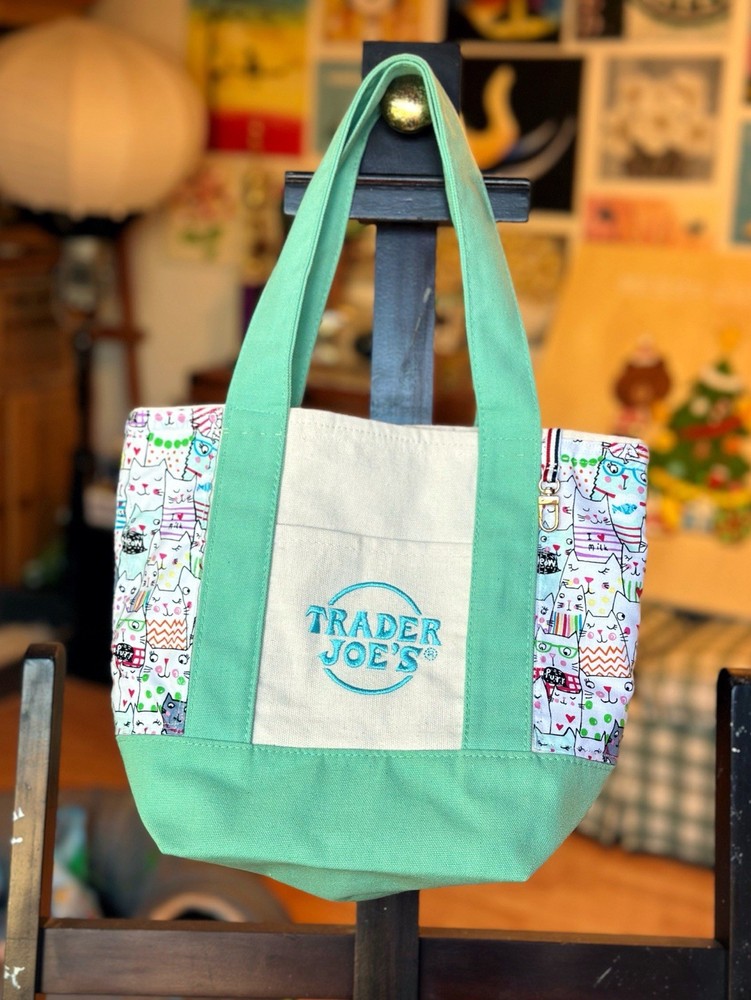 Trader Joe’s Mini Tote Customized Hearty Cats w/Confetti Lining& Pocket& Cushion