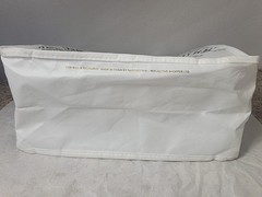 Lululemon – Shiny Patent White & Gold Manifesto Shopping Bag