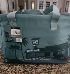 NEW Trader Joe’s X Large Reusable Insulated Bag 18X14 Green 2026 Nwts 8 Gallns