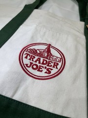 Trader Joe’s Reusable Trendy Large Canvas Tote In Green BRAND NEW WITH TAGS