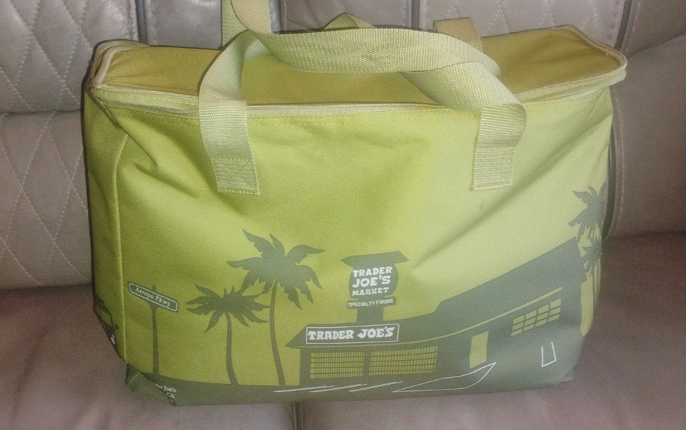 TRADER JOE Large Insulated Reusable Lime Green Tote Bag 8 Gallon