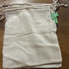 Cotton Mesh Reusable Fruit/Veggie Bags, 4 different sizes, 10 total bags.