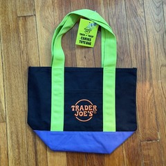 Trader Joe’s Canvas Mini-Tote Trick-or-Treat Black Green Purple Limited Edition