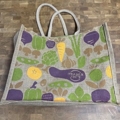 Trader Joe’s Jute Burlap Expand Tote Bag Vegetables Eggplant 17”x13”x8”