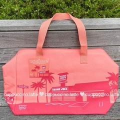 NWT Trader Joe’s 2025 Large Reusable Insulated Cooler Tote Bag in Peach Pink