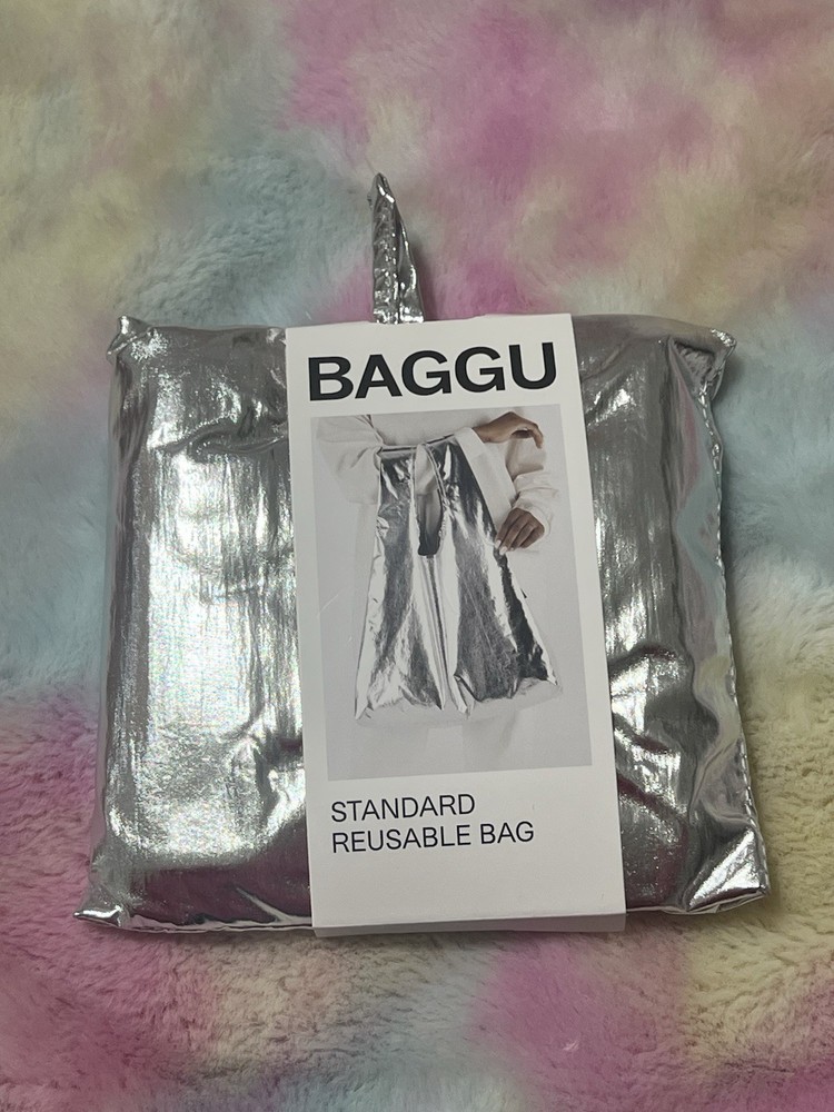 NEW! Baggu STANDARD BAG in “Metallic Silver” — Recycled Nylon SOLD OUT + RARE!!!