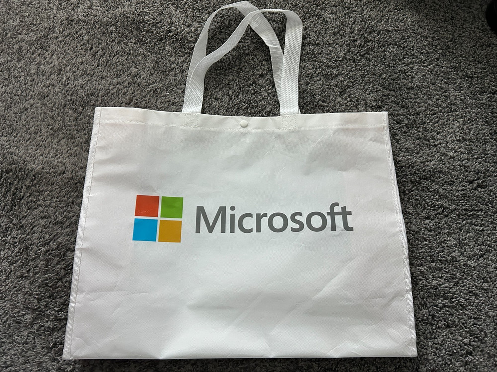 Microsoft shopping bag with snap button closure