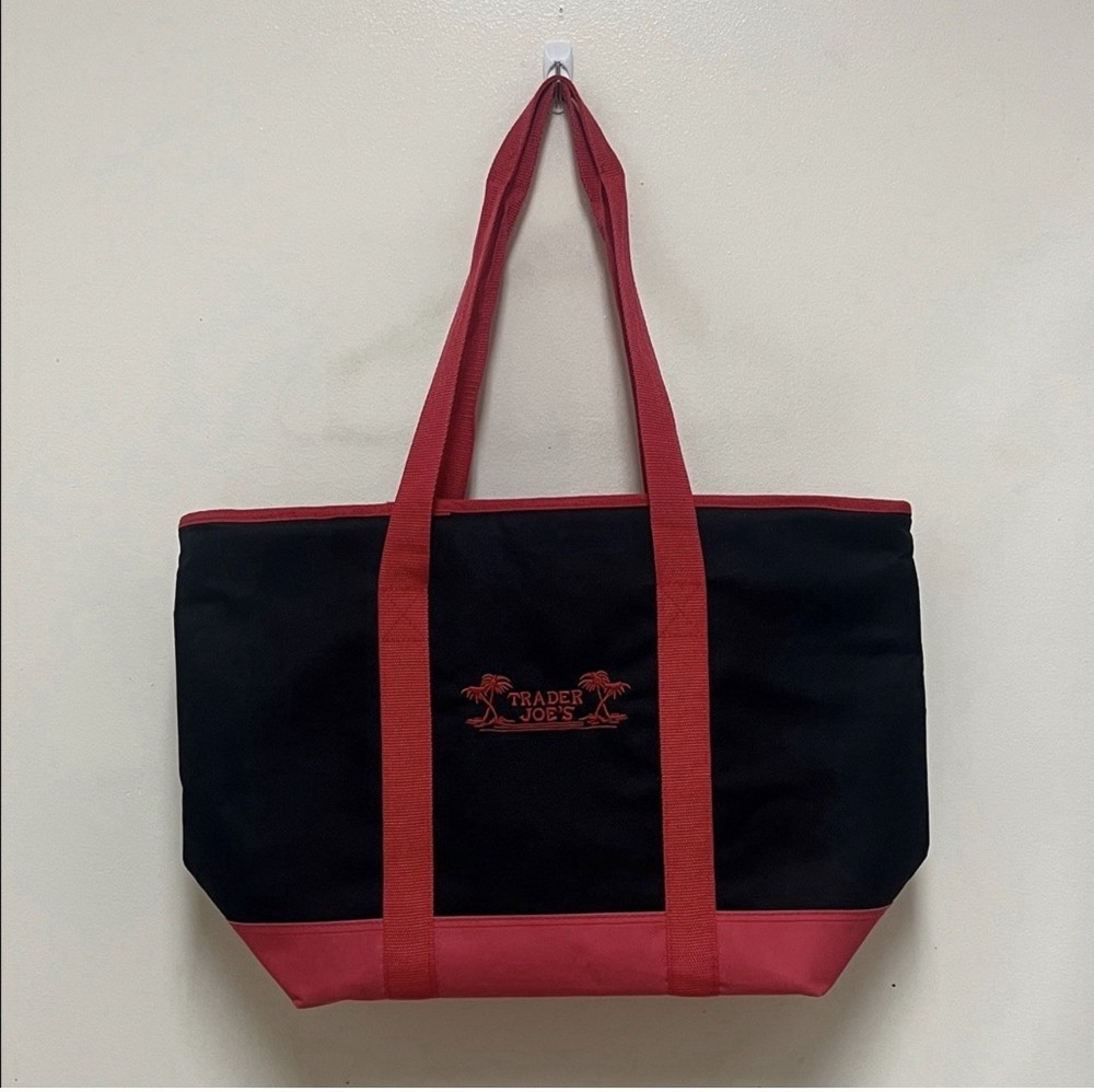 New Trader Joe’s Black Red Insulated Large Cooler Tote Reusable Shopping Bag