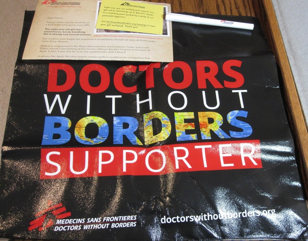 DOCTORS WITHOUT BORDERS REUSABLE SHOPPING BAG, PEN & INFORMTION LETTER