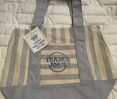 Trader Joe’s Mini Pastel Stripe Canvas Tote Bag Limited Edition Set Of 4 2026 🌺