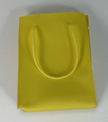 BED BATH & BEYOND Small Reusable TOTE BAG Yellow Polyvinyl Chloride 7.5/8×5.5/8