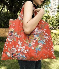 Floral Red Pattern Foldable Portable Shopping Bag Large Capacity 2 Handle Tote