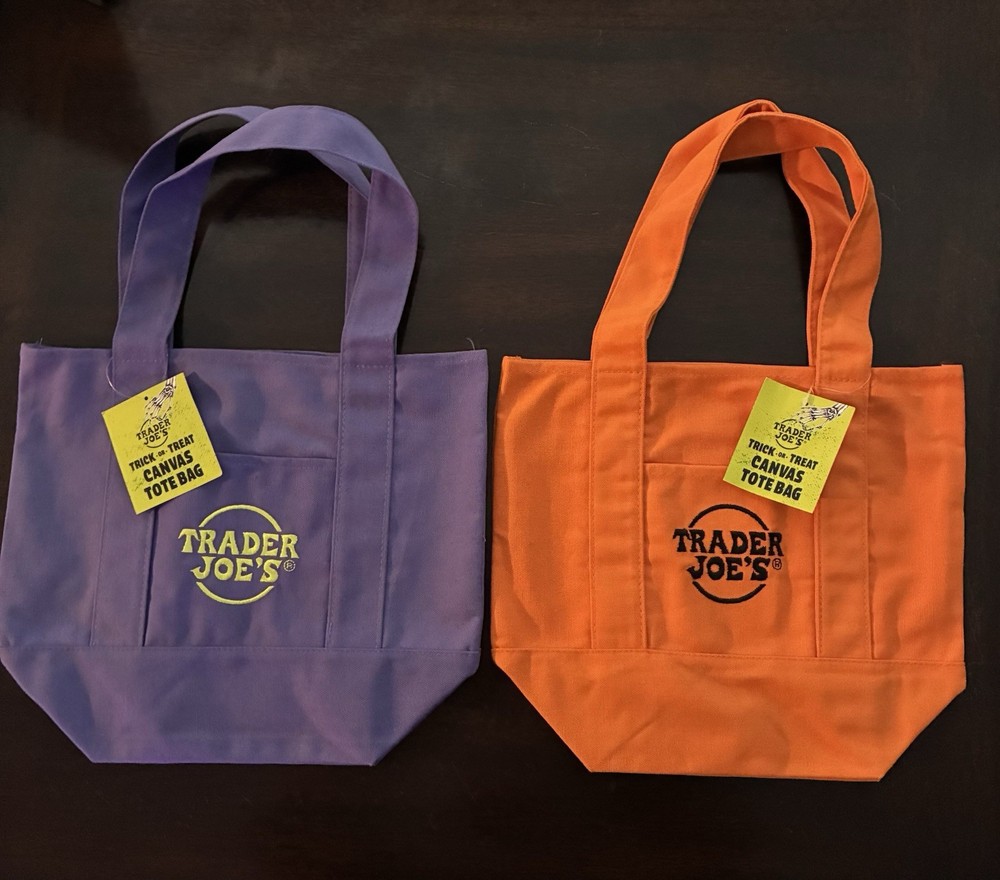 ~ 2 TRADER JOES ~ TRICK OR TREAT MINI CANVAS TOTE BAGS ~ PURPLE & ORANGE ~ NEW