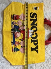Peanuts Gang Charlie Brown Yellow Large Reusable Shopping Gift Bag with Handle