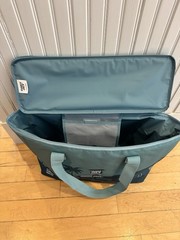 Trader Joe’s Pasadena CA 1967 Insulated Cooler Tote Bag Teal Large Rare