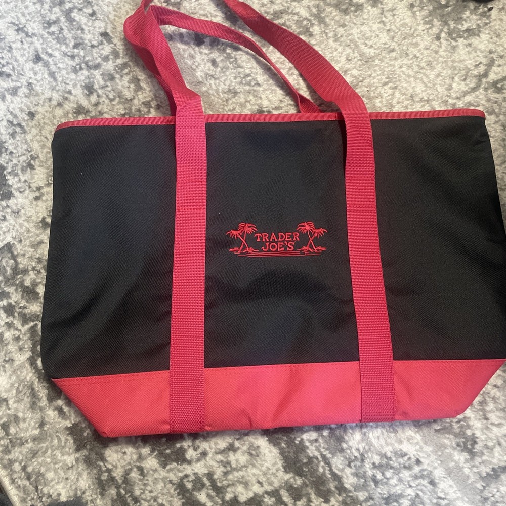 Trader Joe’s Insulated Extra Large Black Red Bag
