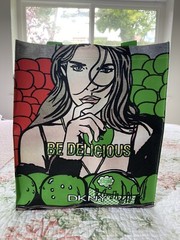 4x FOUR – Be Delicious Pop Art Reusable Tote Bag Green Apple By Donna Karan NEW