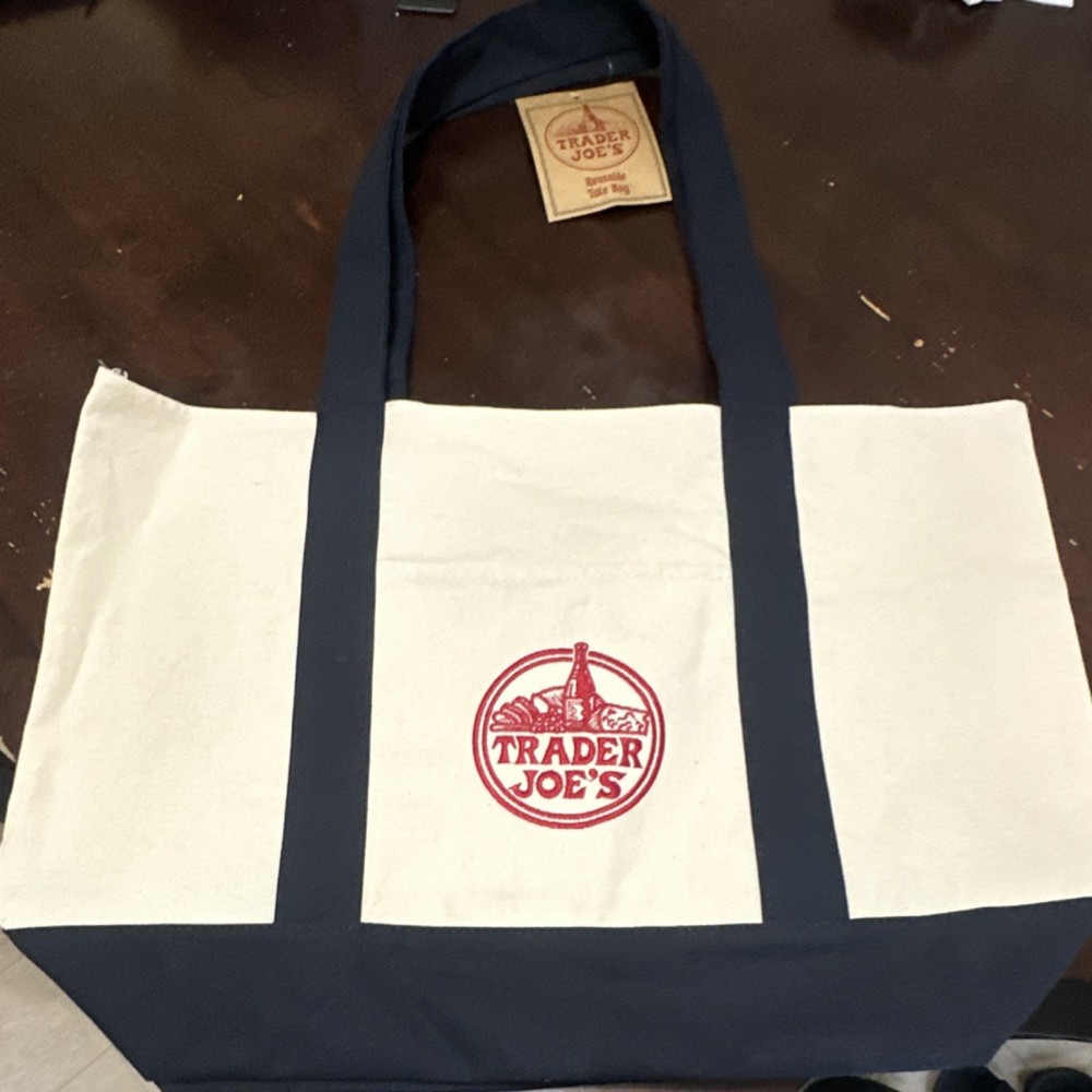Trader Joe’s Beige Navy Canvas Foldable Reusable Shopping Bag Solid