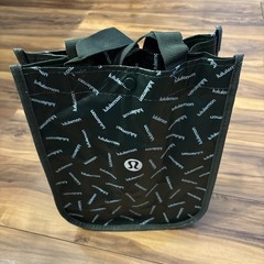 Lululemon Reusable Small Shopping Tote Bag Green 9.25X11X4.5 Snap Closure