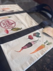 Trader Joe’s Foldable Canvas Reusable Shopping Bag Vegetable Beige Navy
