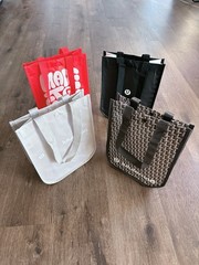 lululemon Shopper Tote Gift Bags – Bundle of 4