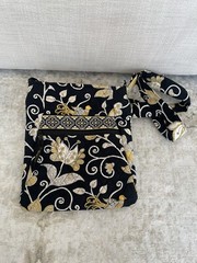 VERA BRADLEY LUNCH BAG DAISY (YELLOW BIRD) (RETIRED)