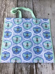 Bumble 🐝Bee Bees 🐝Blue Green Reusable Bag Tote Gift TJX 🐝New!