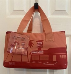 (3) Trader Joes Mini Insulated Bags PEACH Limited Edition!