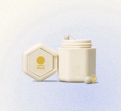 NWT Cadence Capsule Yellow Reusable Container