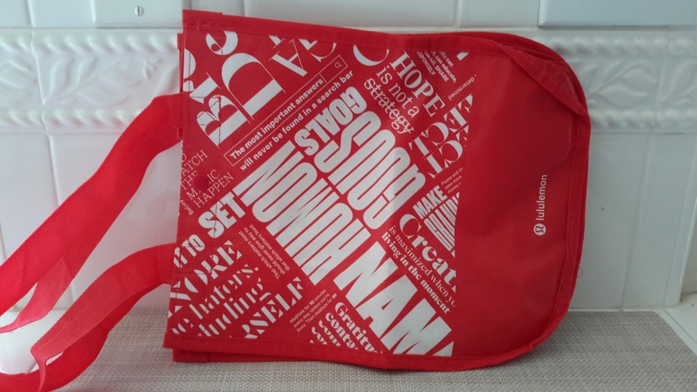 Lululemon Reusable Shopping Tote Bag Small 11″ x 9″ Red Button Closure Pre-owned