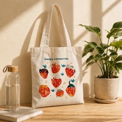 Canvas Tote Bag for Women, Sleepy Cat Berries Reusable Shoulder Bags, Birthda…