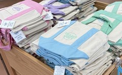 Trader Joe’s Mini Pastel Canvas Tote Bag Set Of 4 NWT Blue Green Pink Purple OBO