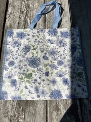 REUSABLE SHOPPING TRAVEL TOTE BAG FLORAL🦋 ECO FRIENDLY TJX NEW