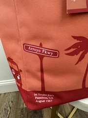 NEW Peach Trader Joe’s Large Insulated Reusable Tote Bag 8 Gallon Cooler Bag