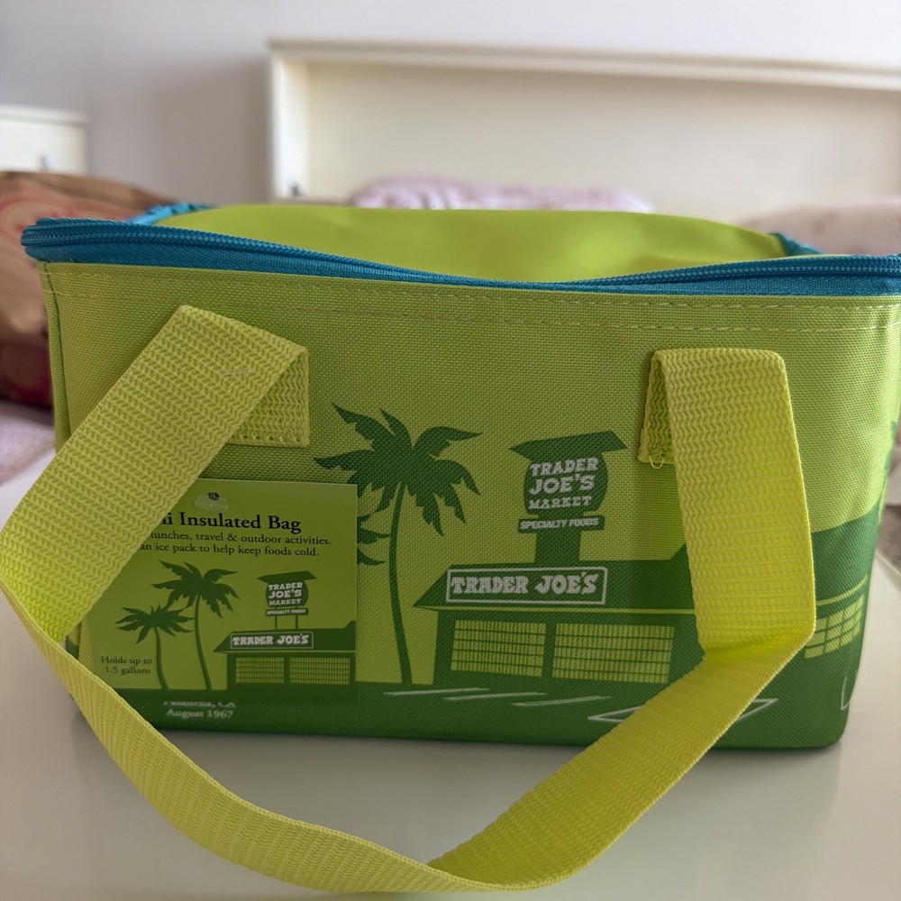 New Spring Trader Joe’s green Mini Insulated Cooler Tote Lunch Bag