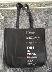 Lululemon Reusable Large Shopping Bag Black This Is Yoga Pre-Owned with Snap Top