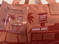(3) Trader Joes Mini Insulated Bags PEACH Limited Edition!
