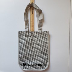 Lot Of 8 Lululemon Shopping Bags Snap Close Red White Black Print Reusable Tote