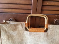 THE WASHINGTON POST REUSABLE SHOPPING BAG SQUARE BAMBOO HANDLES COATED BURLAP
