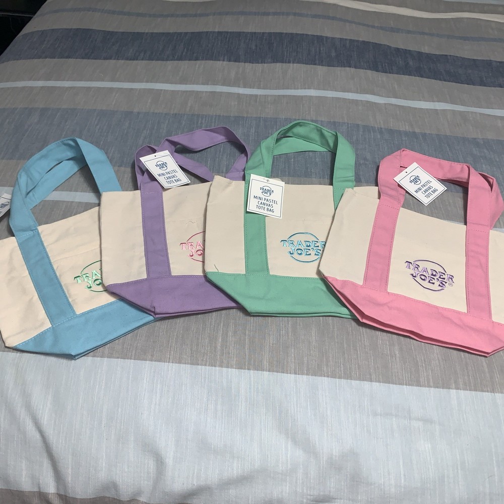 Trader Joe’s Mini Pastel Canvas Tote Lunch Bags Set Of 4 Colors Limited Edition