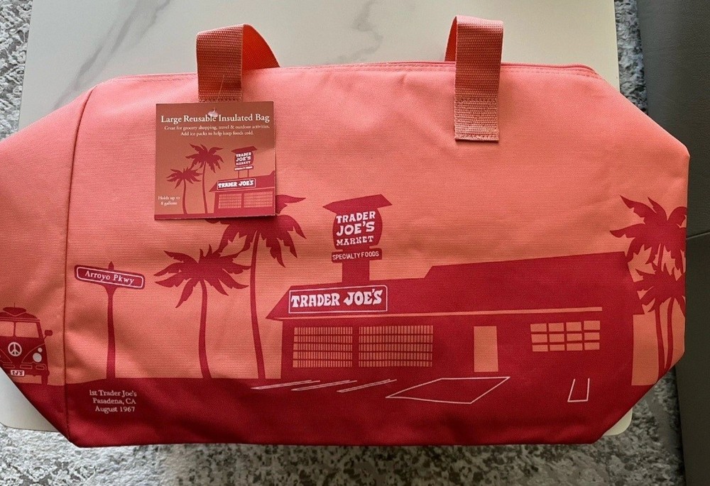 Trader Joe’s Large Insulated Reusable Tote Shopping Bag Peach Color 8 Gallon
