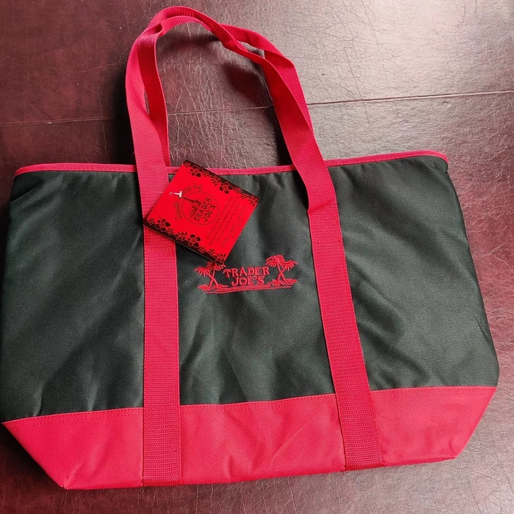 TRADER JOE INSULATED BAG EXTRA LARGE 7 GALLON CAPACITY TRENDY VIRAL SHOP REUSE