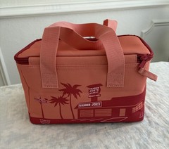 Trader joe’s Mini Insulated Bag PEACH LIMITED EDITION
