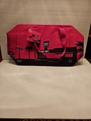 New Trader Joe’s Pink / Magenta Reusable Insulated X-Large Cooler Bag 8 Gallon