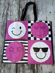 REUSABLE SHOPPING TRAVEL TOTE BAG SMILEY FACE ECO FRIENDLY TJMAXX NEW