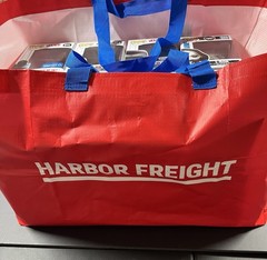 Harbor Freight Bag LARGE, Red 21 ¾x14 ½x13 ¾ “/19 gallon, 55 lb. NEW. Empty Bag.