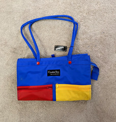 Travelwell Cookie Sac Rolling Tote Bag Handles Zipper Red Yellow Blue Retro NWT