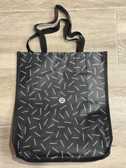 2 LULULEMON Reusable Shopping Totes Bags Large Red & Black (16” x 14” x 6.5”)
