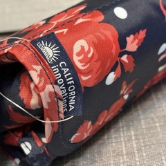 CALIFORNIA INNOVATIONS MICROBAN INSULATED MARKET TOTE – New – Navy Red Floral